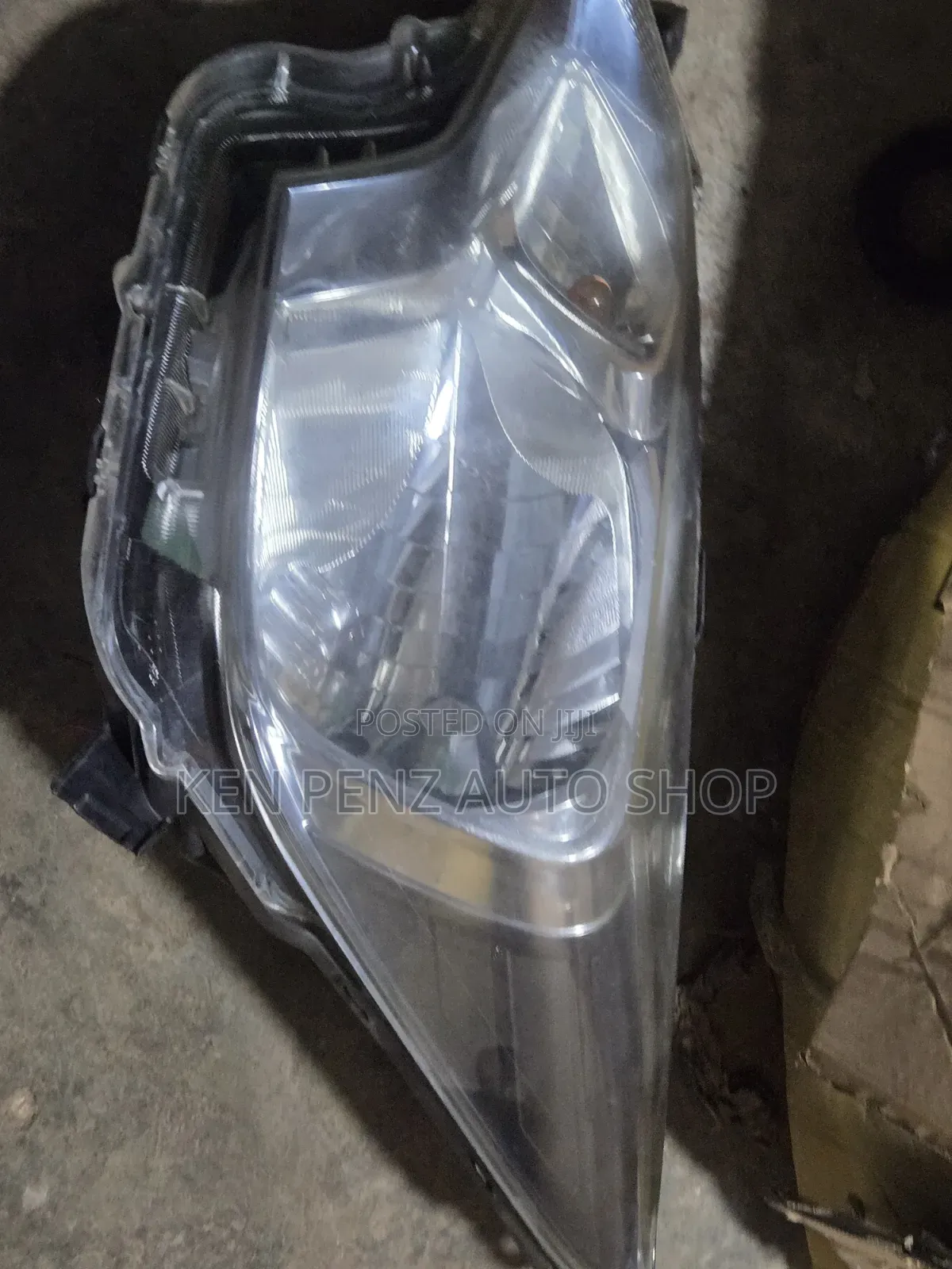 Toyota Ractis Headlamp 2012 - 2014