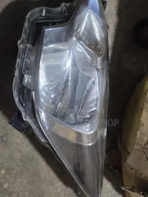 Toyota Ractis Headlamp 2012 - 2014