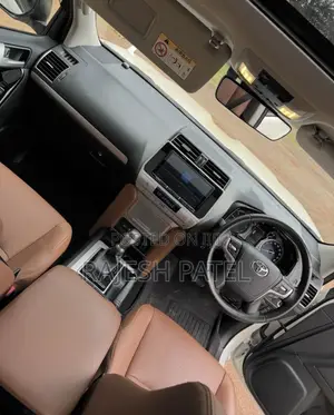 Toyota Land Cruiser Prado 2.8 2021 White