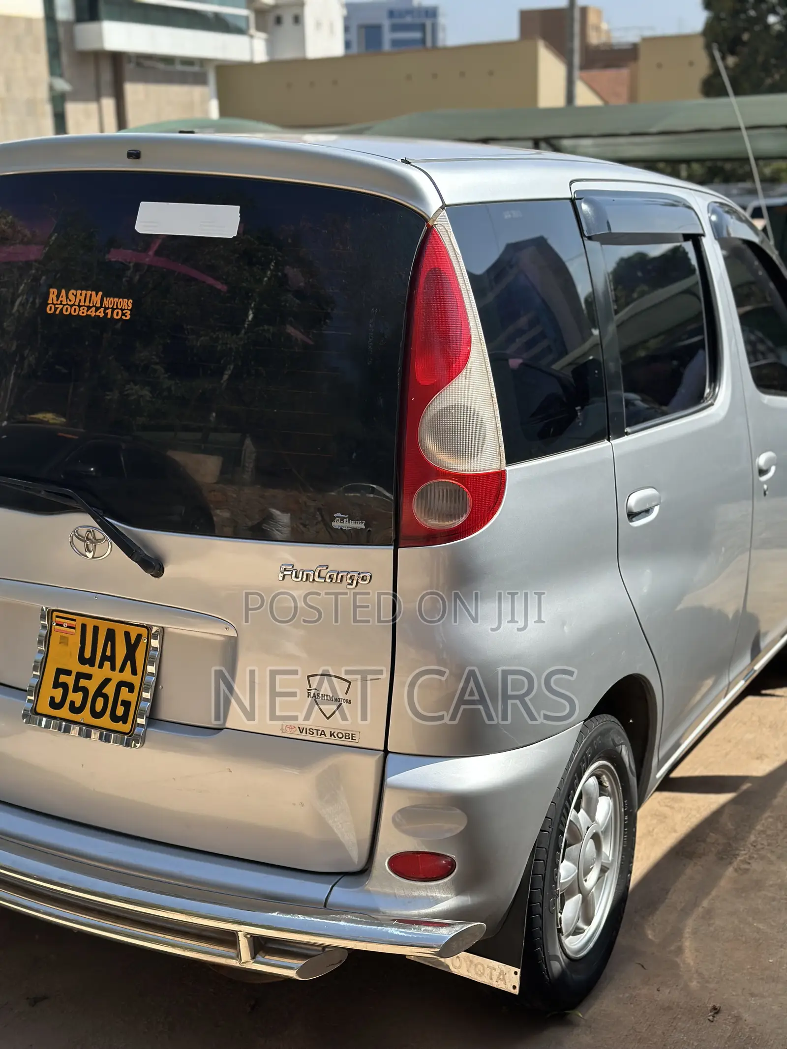 Toyota Fun Cargo 2005 Silver
