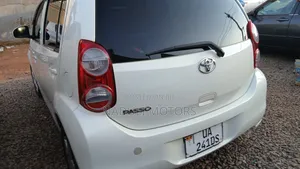 Toyota Passo 2008 White