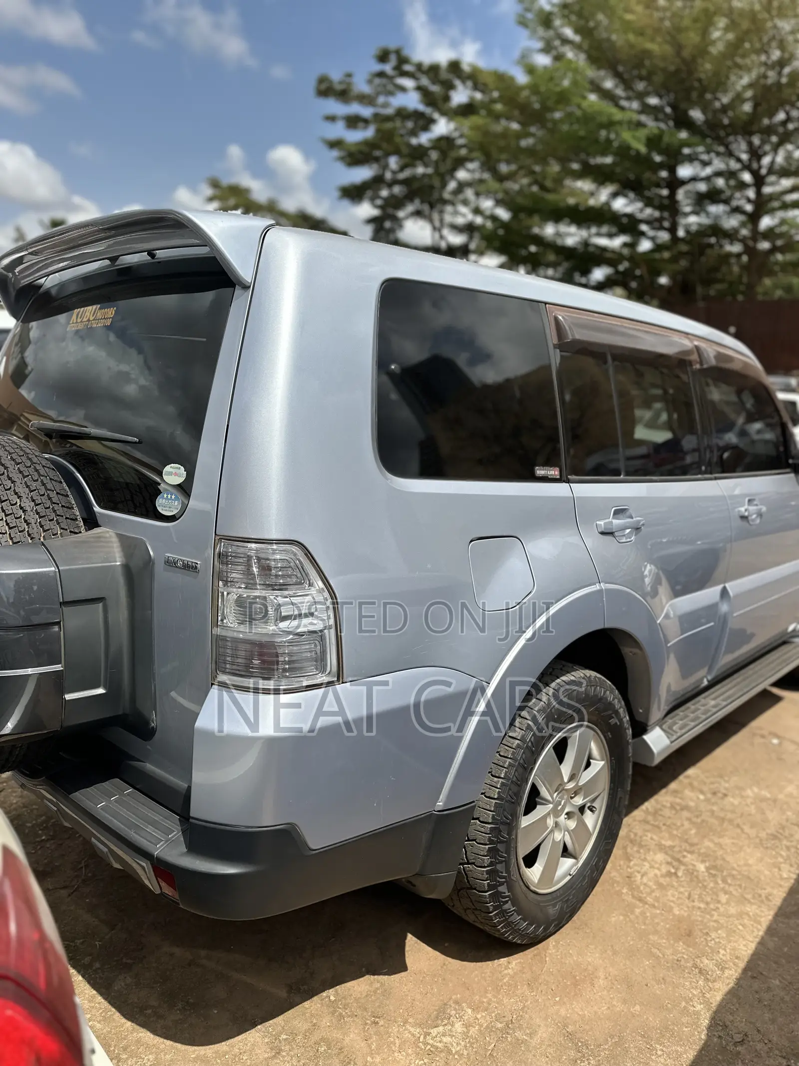 Mitsubishi Pajero 2009 Silver