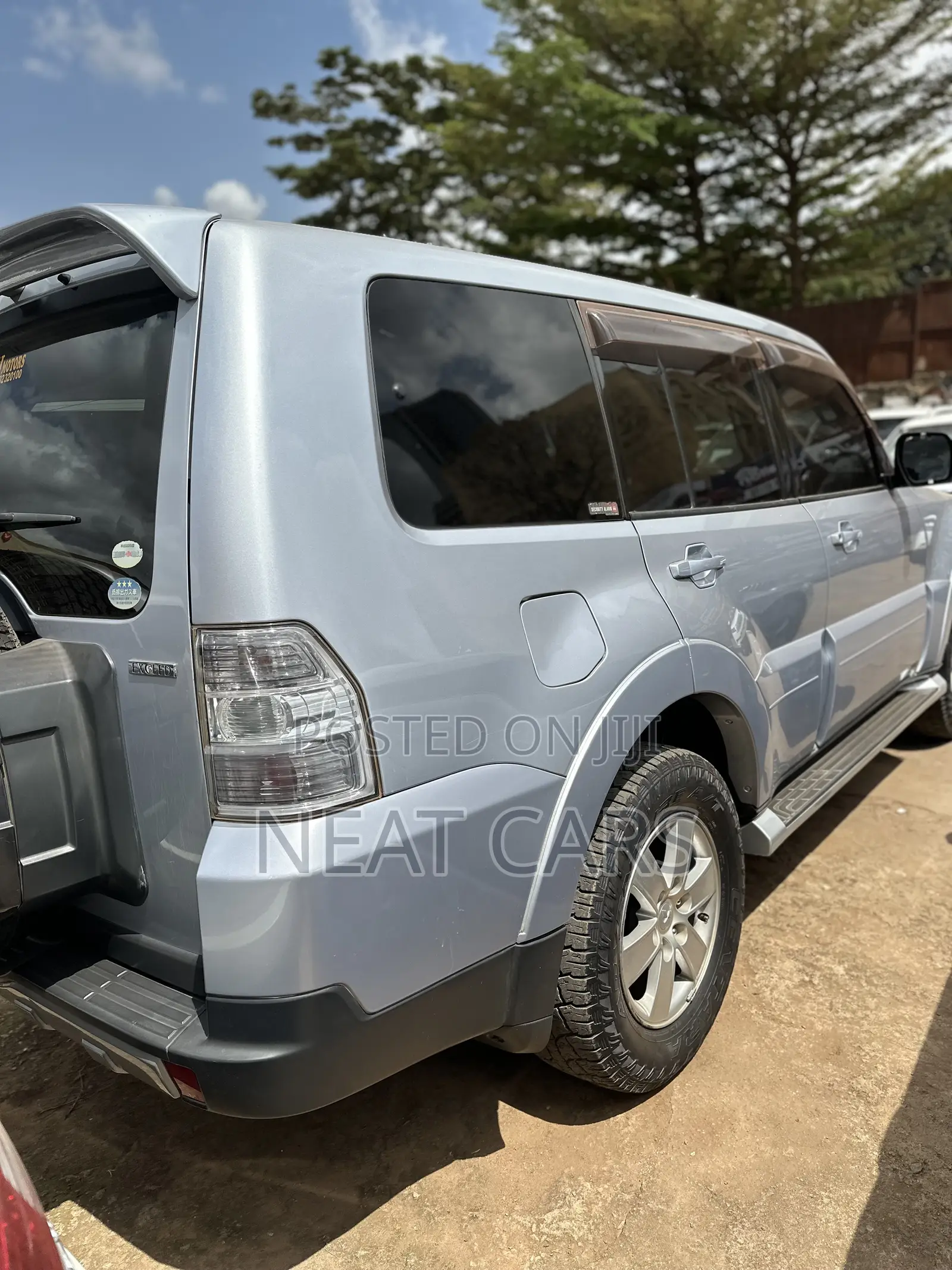 Mitsubishi Pajero 2009 Silver