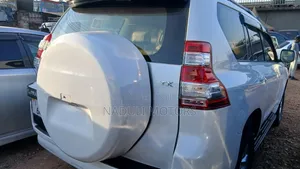 Toyota Land Cruiser Prado 2016 White