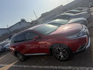 Nissan X-Trail 2.0 Petrol AWD 2017 Red