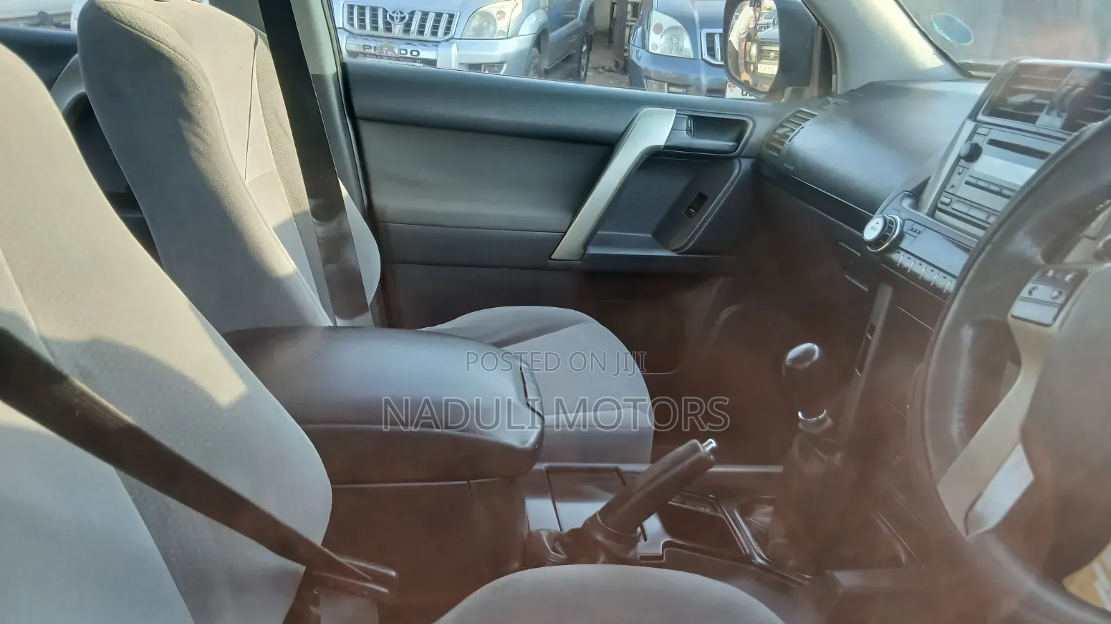 Toyota Land Cruiser Prado 2016 Gold