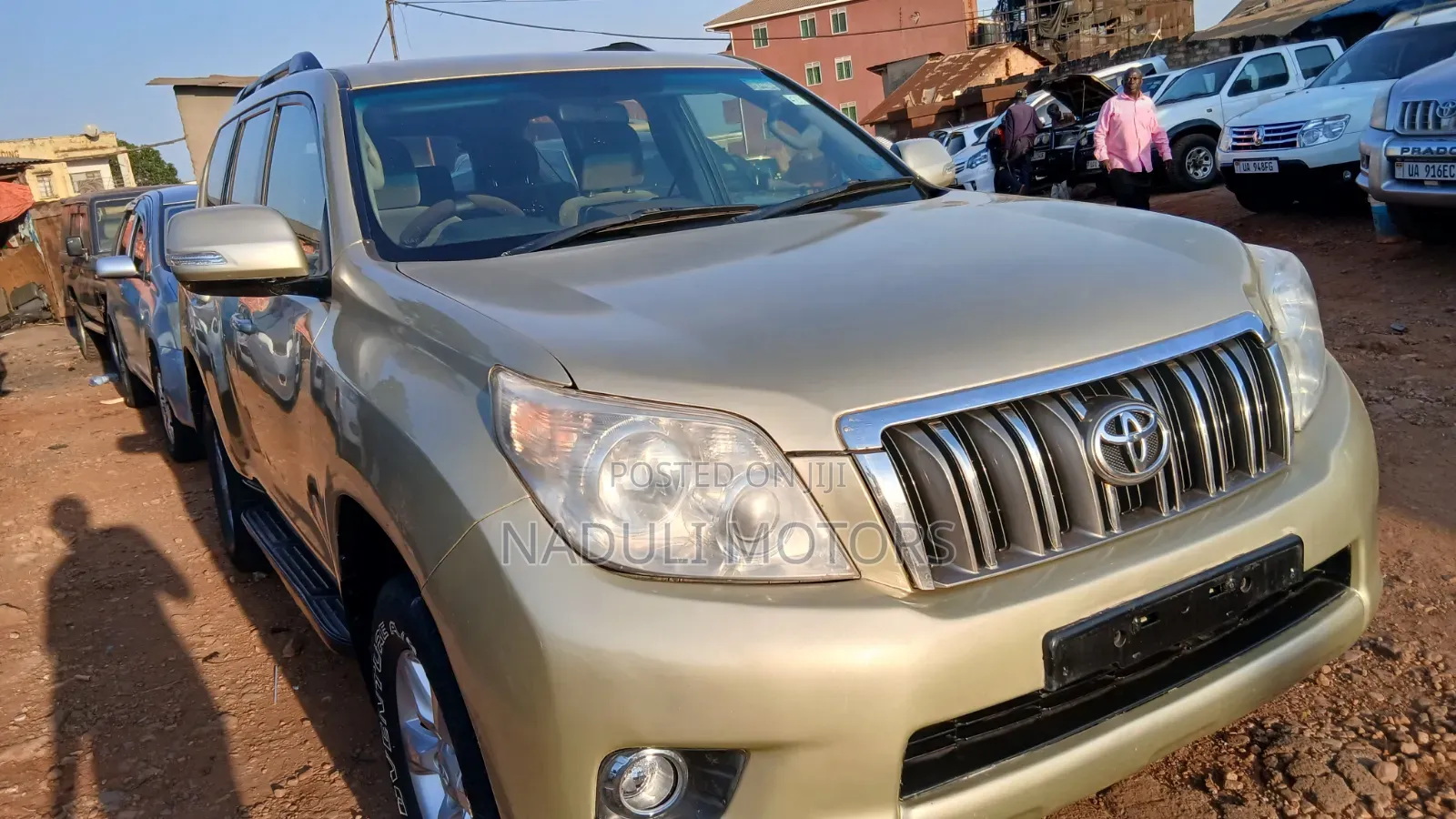 Toyota Land Cruiser Prado 2016 Gold
