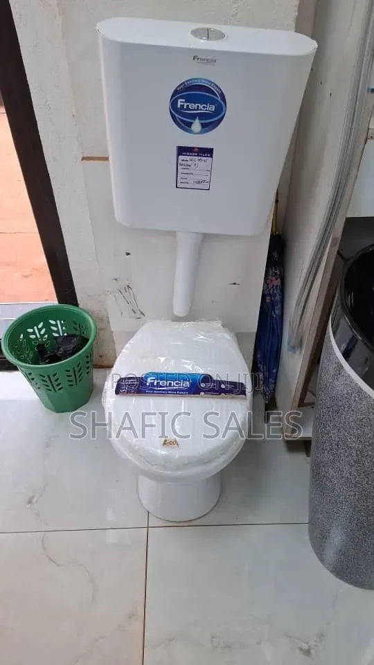 Toilet Seat With Cristian Press Plastic Good Quality/ All Types