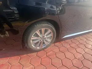 Toyota Alphard 2.5 Petrol AWD 2020 Black