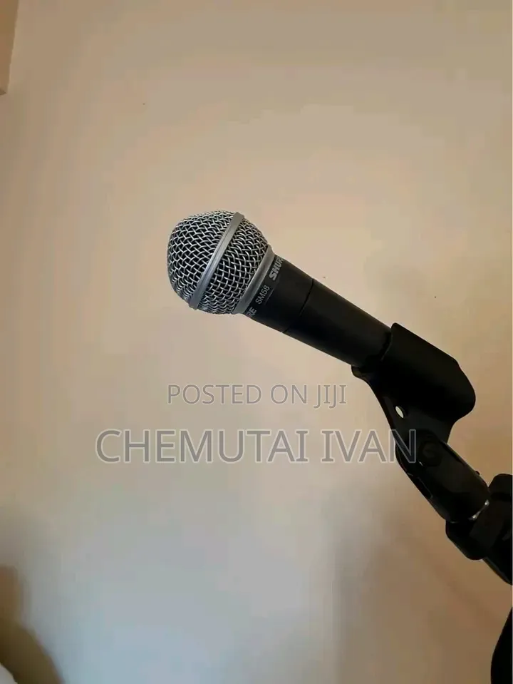 Legendary Vocalist Wired Microphone 🎤