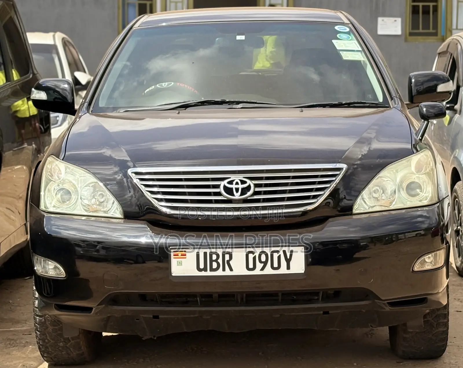 Toyota Harrier 2.4 2012 Black