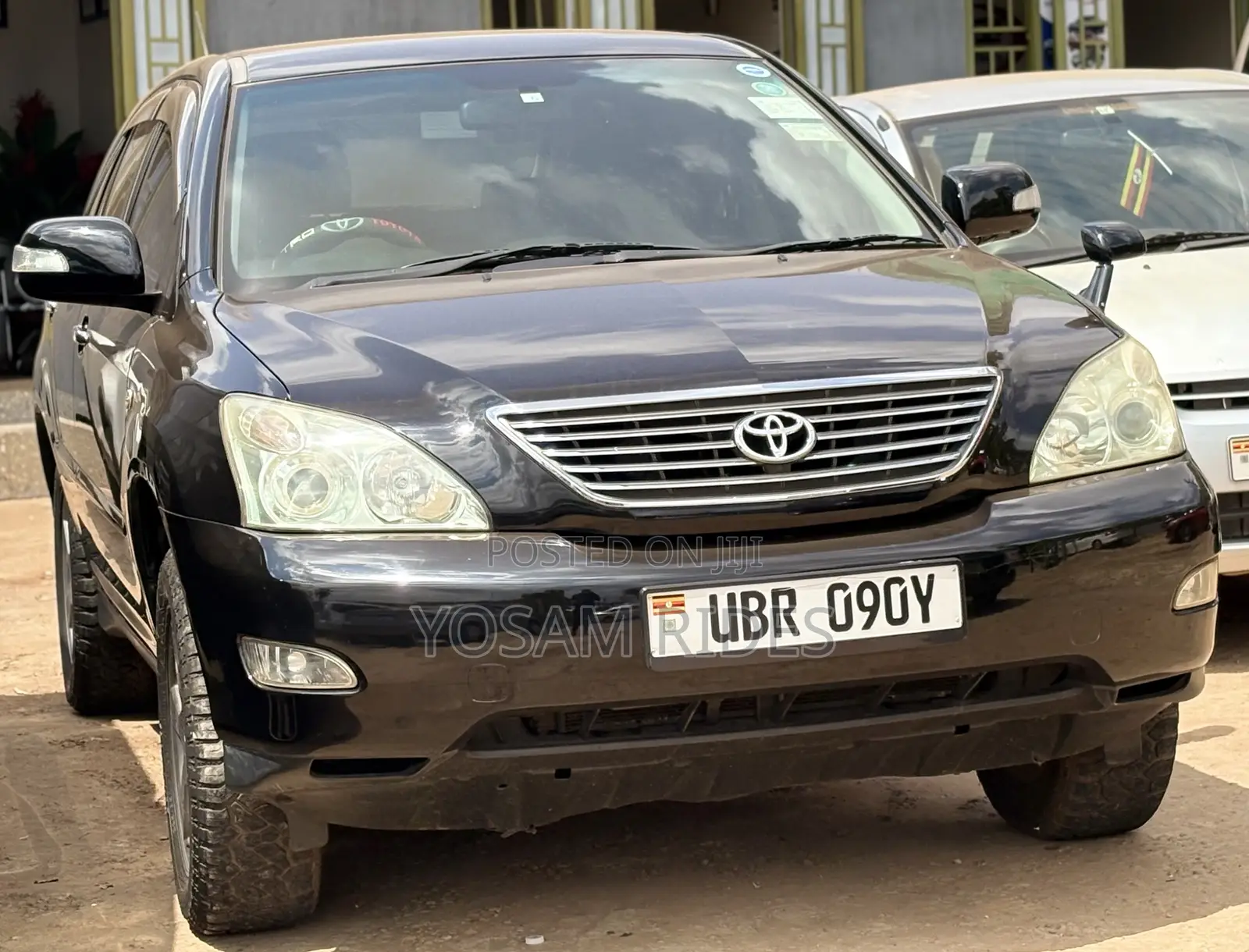 Toyota Harrier 2.4 2012 Black