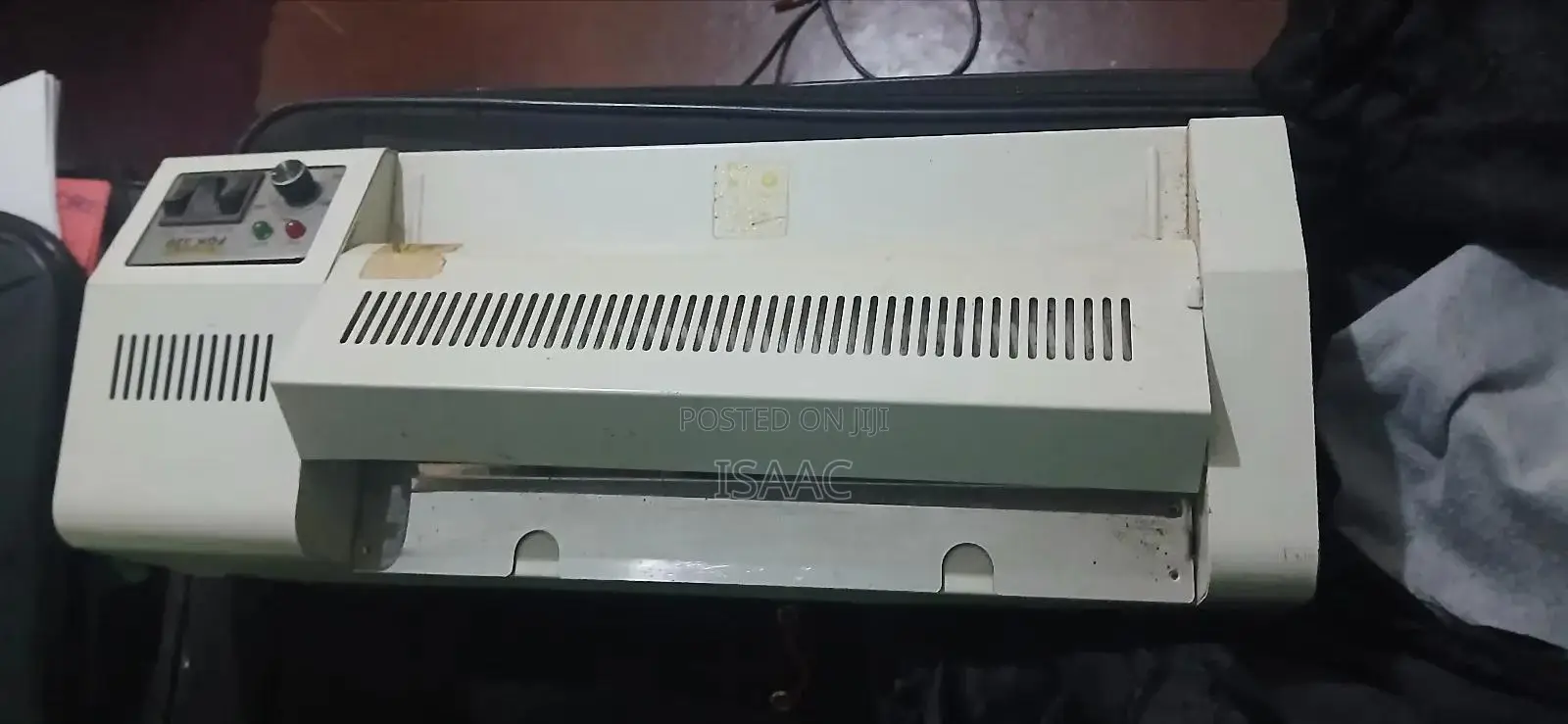 Laminator Machine. Sealing