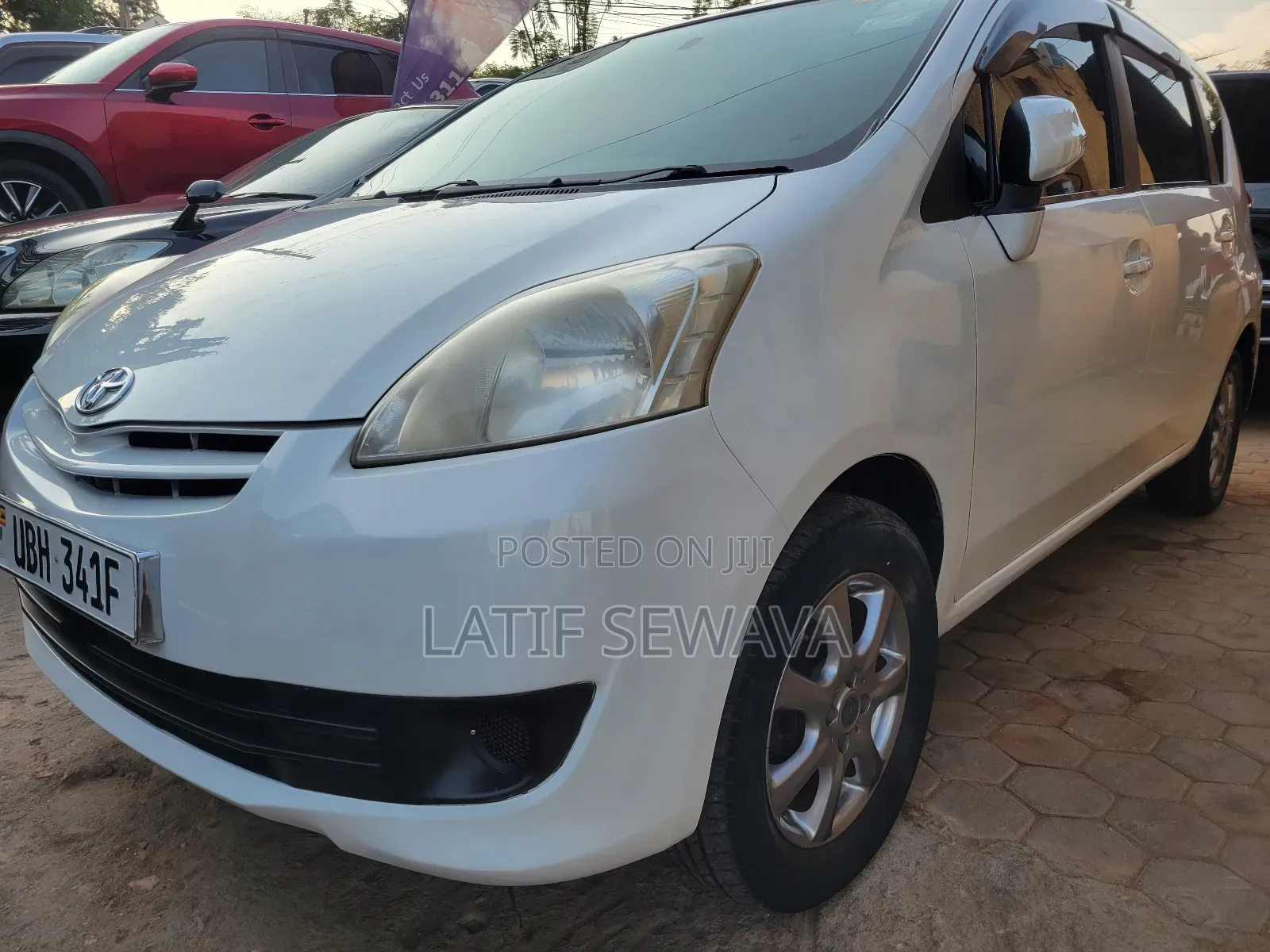 Toyota Passo Sette 1.5 FWD 2010 White