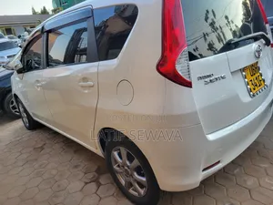 Toyota Passo Sette 1.5 FWD 2010 White