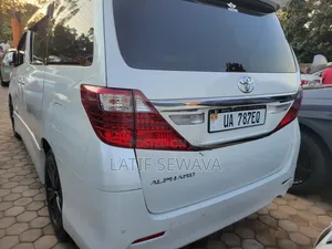 Toyota Alphard 2.4 Petrol AWD 2013 White