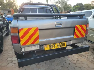 Toyota Hilux 1998 Gray