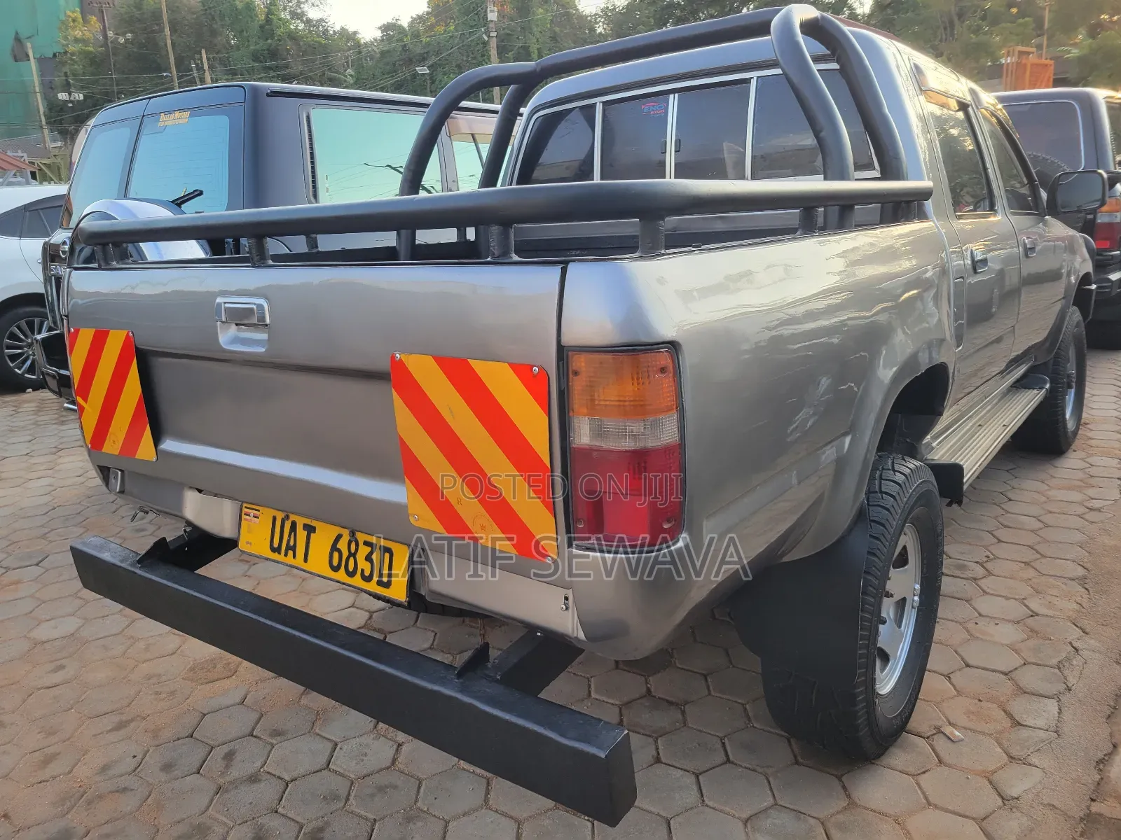 Toyota Hilux 1998 Gray