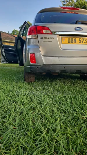 Subaru Outback 2011 Silver