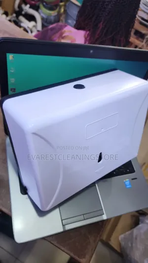 Paper Towels Dispenser