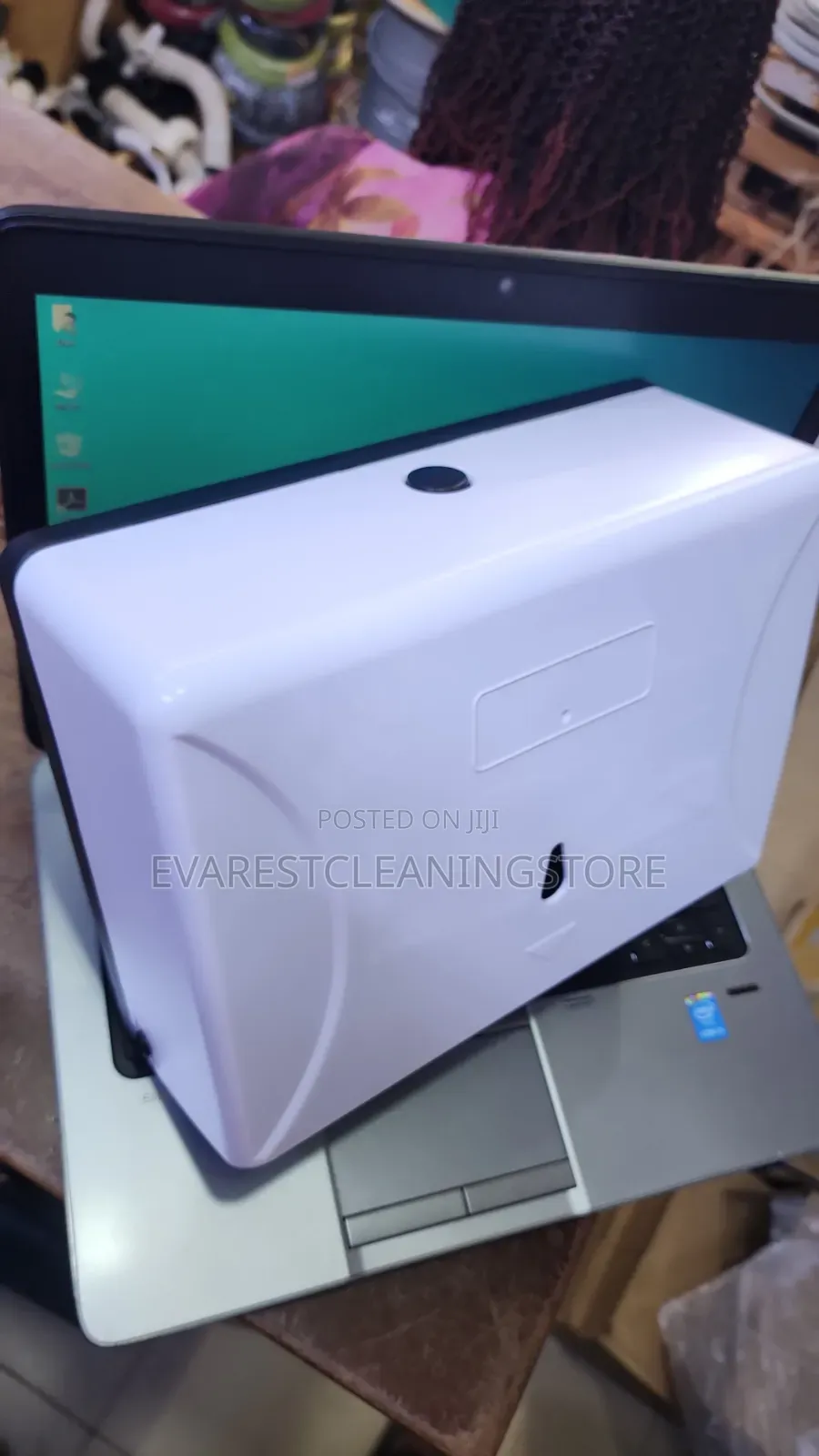 Paper Towels Dispenser