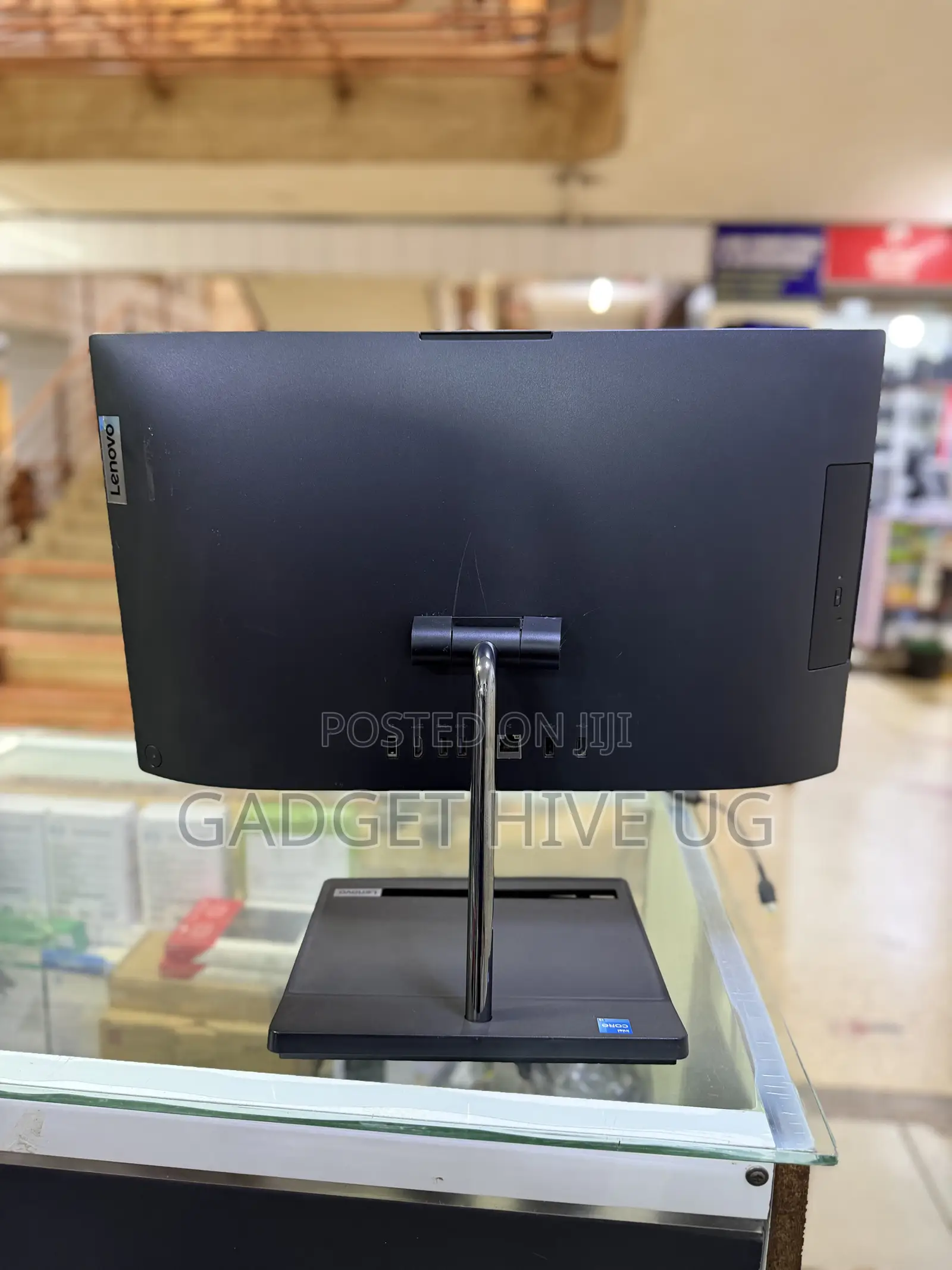Desktop Computer Lenovo ThinkCentre Neo 50T 8GB Intel Core i3 SSD 256GB