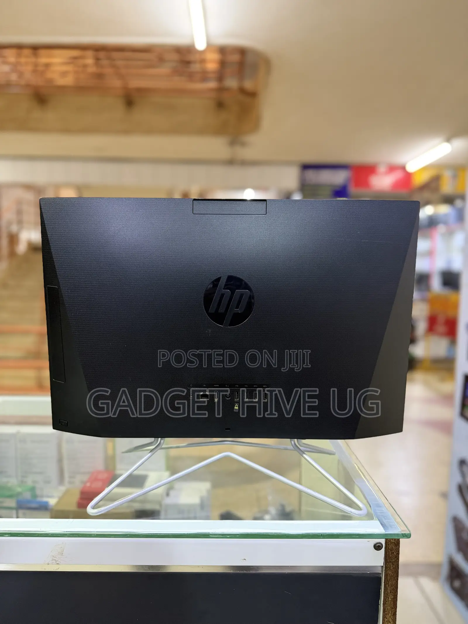 Desktop Computer HP 200 G4 All-in-One 8GB Intel Core i5 SSD 256GB