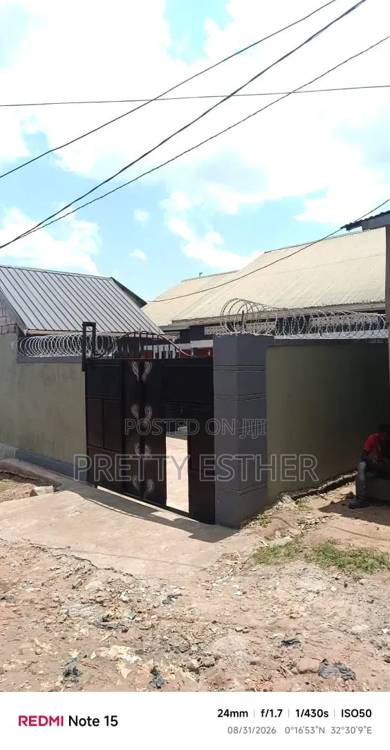 Furnished 3bdrm House in Kyengera, Central Division for sale