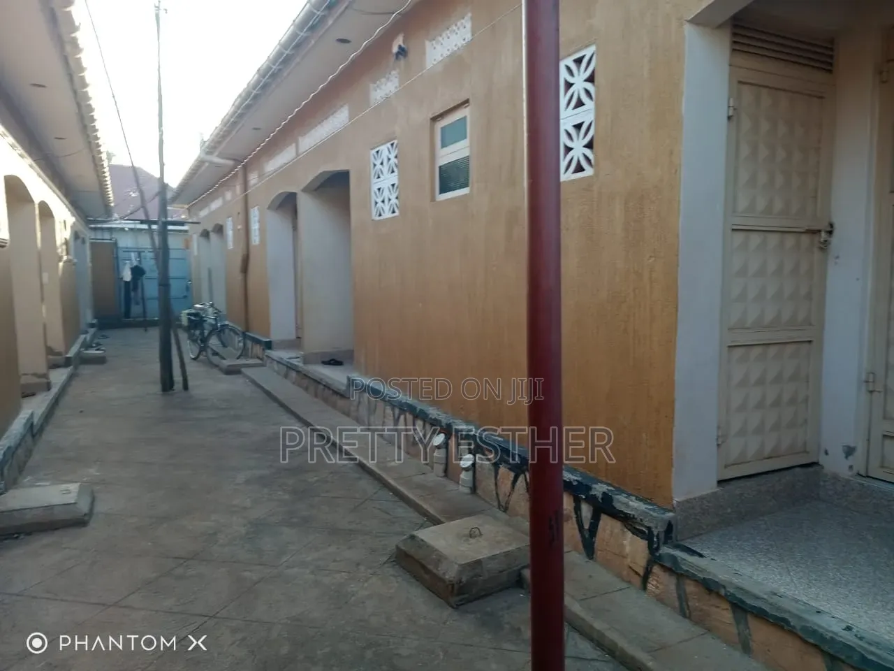 1bdrm House in Bulenga, Central Division for sale