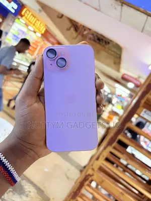 Apple iPhone 15 128 GB Pink