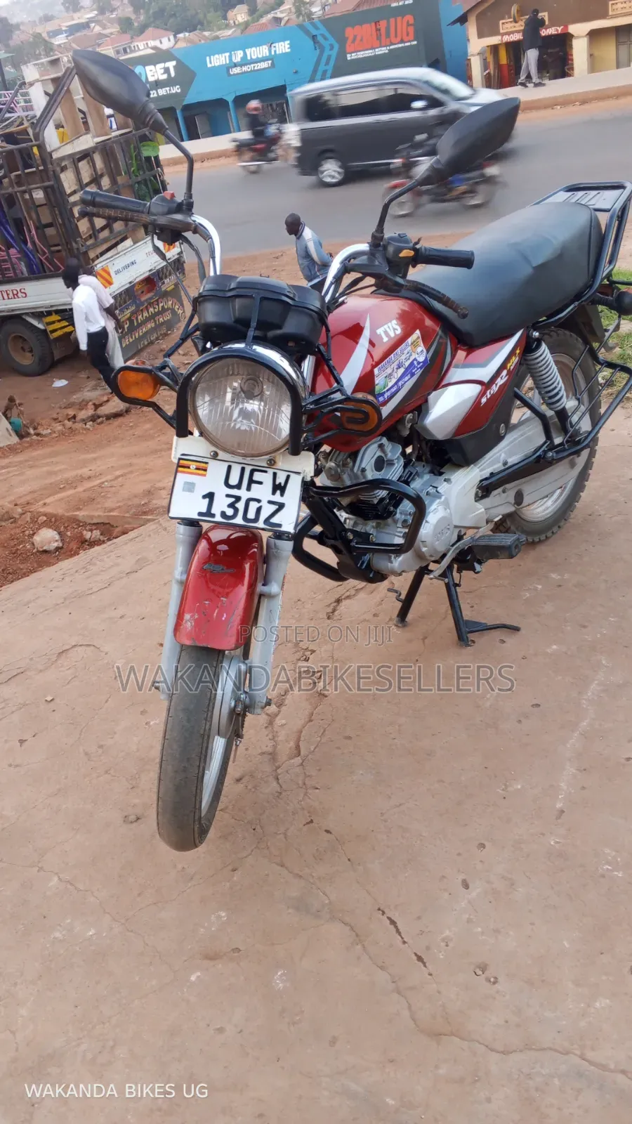 TVS HLX 125 2023 Red