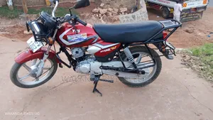 TVS HLX 125 2023 Red