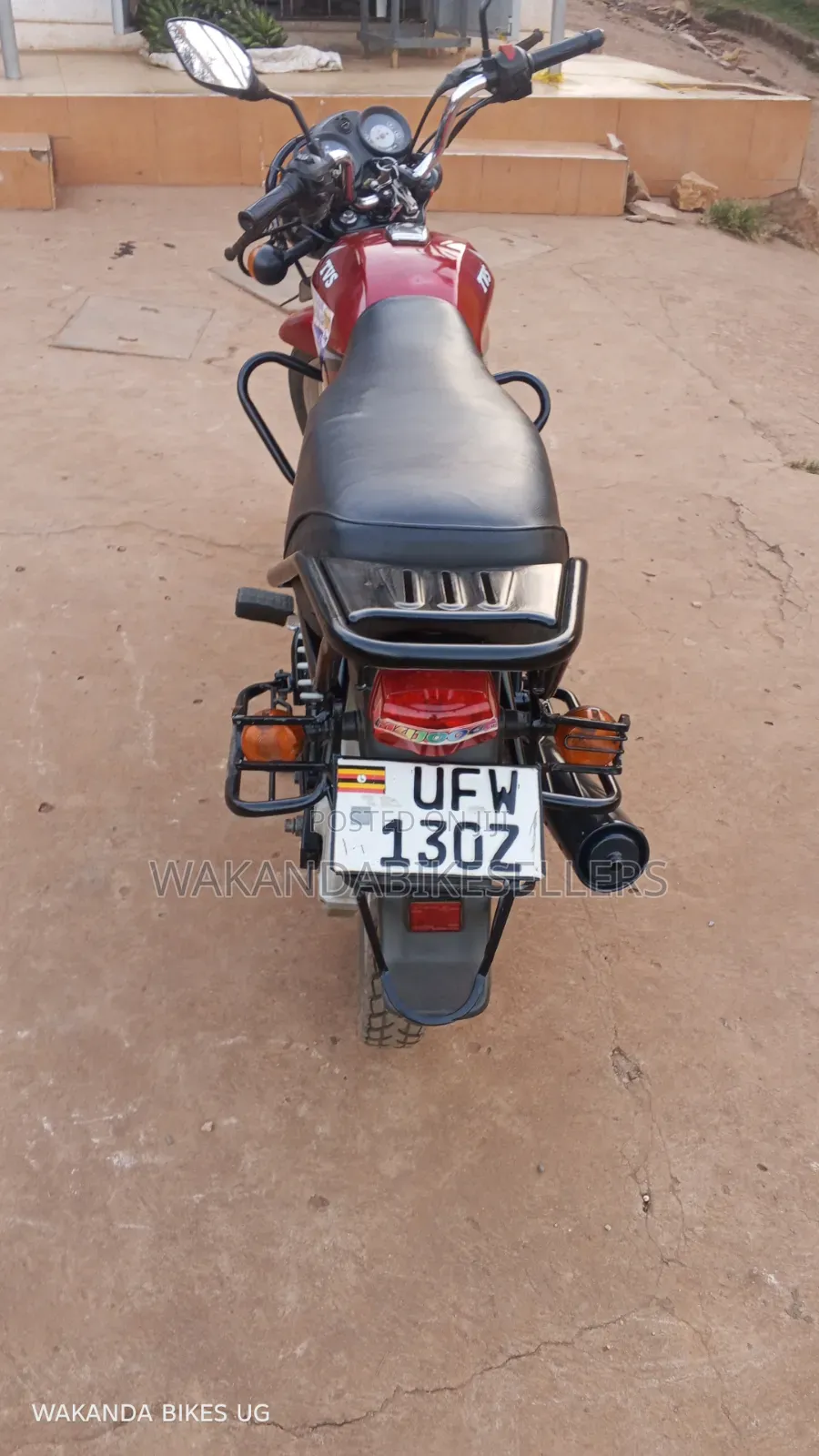 TVS HLX 125 2023 Red