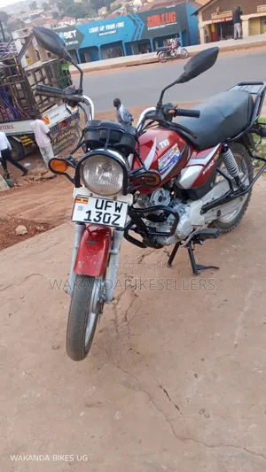 TVS HLX 125 2023 Red