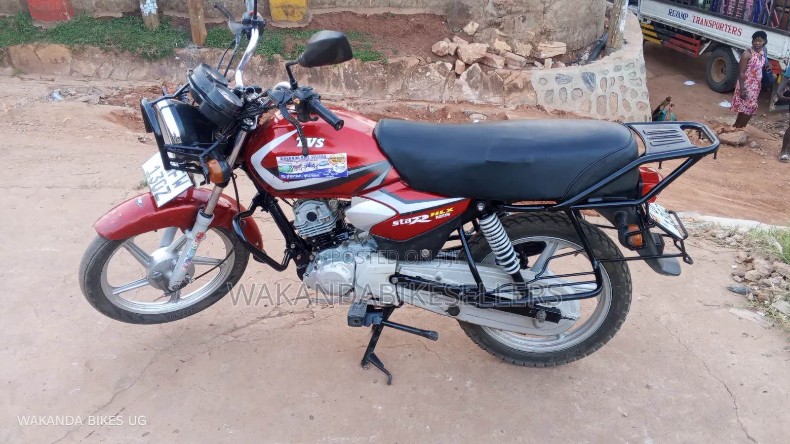 TVS HLX 125 2023 Red
