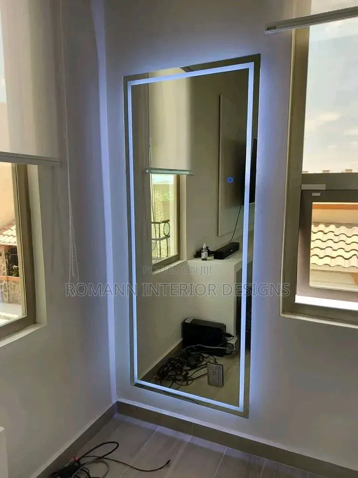 Mirror With Lighting