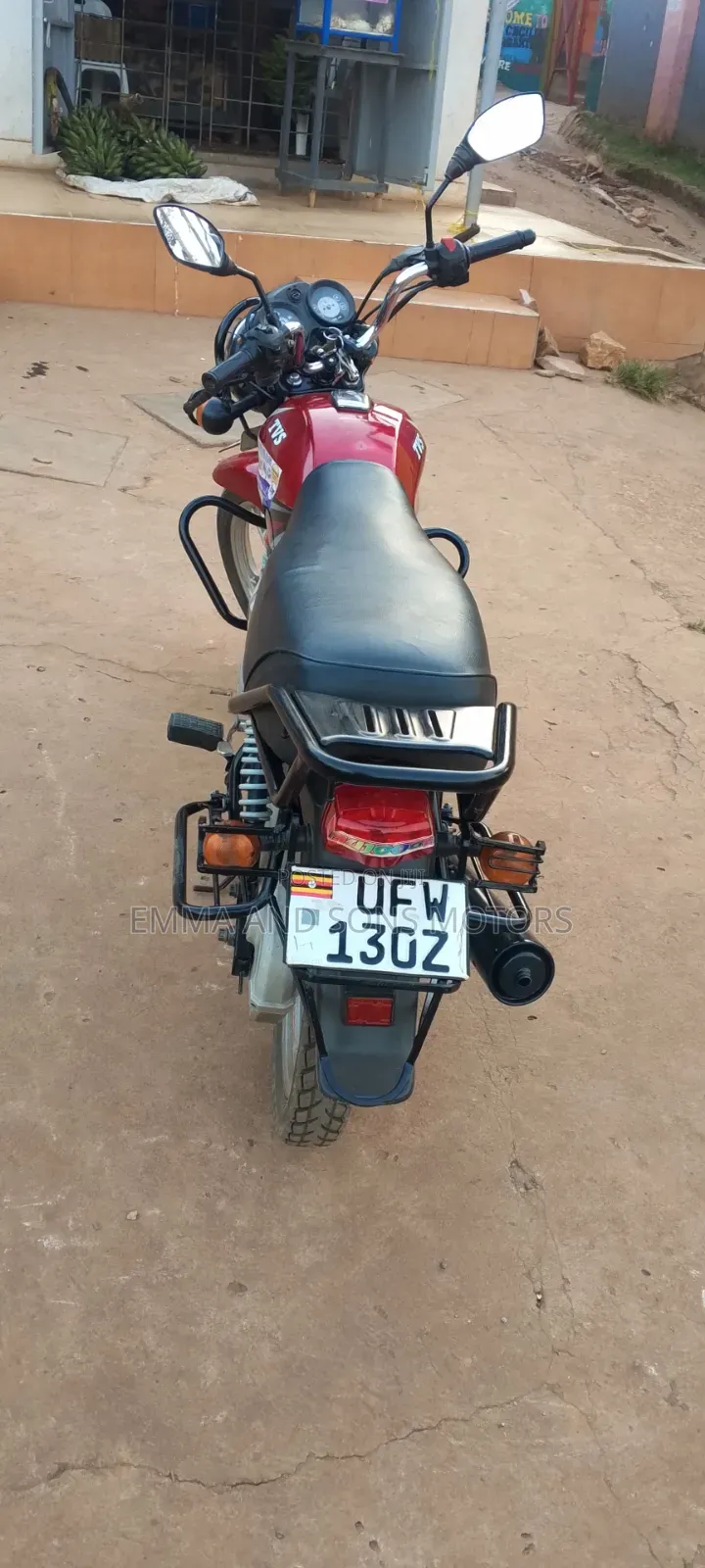 TVS HLX 125 2023 Red