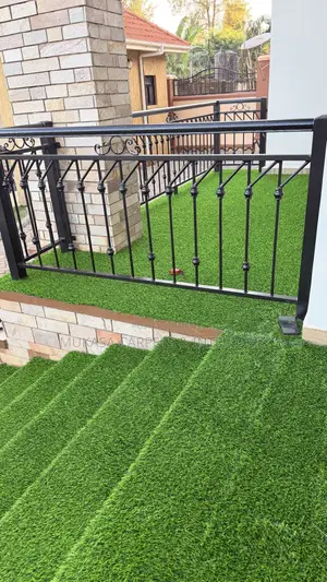 Artificial Grass Carpet for Patio & Outdoor Sitting Area