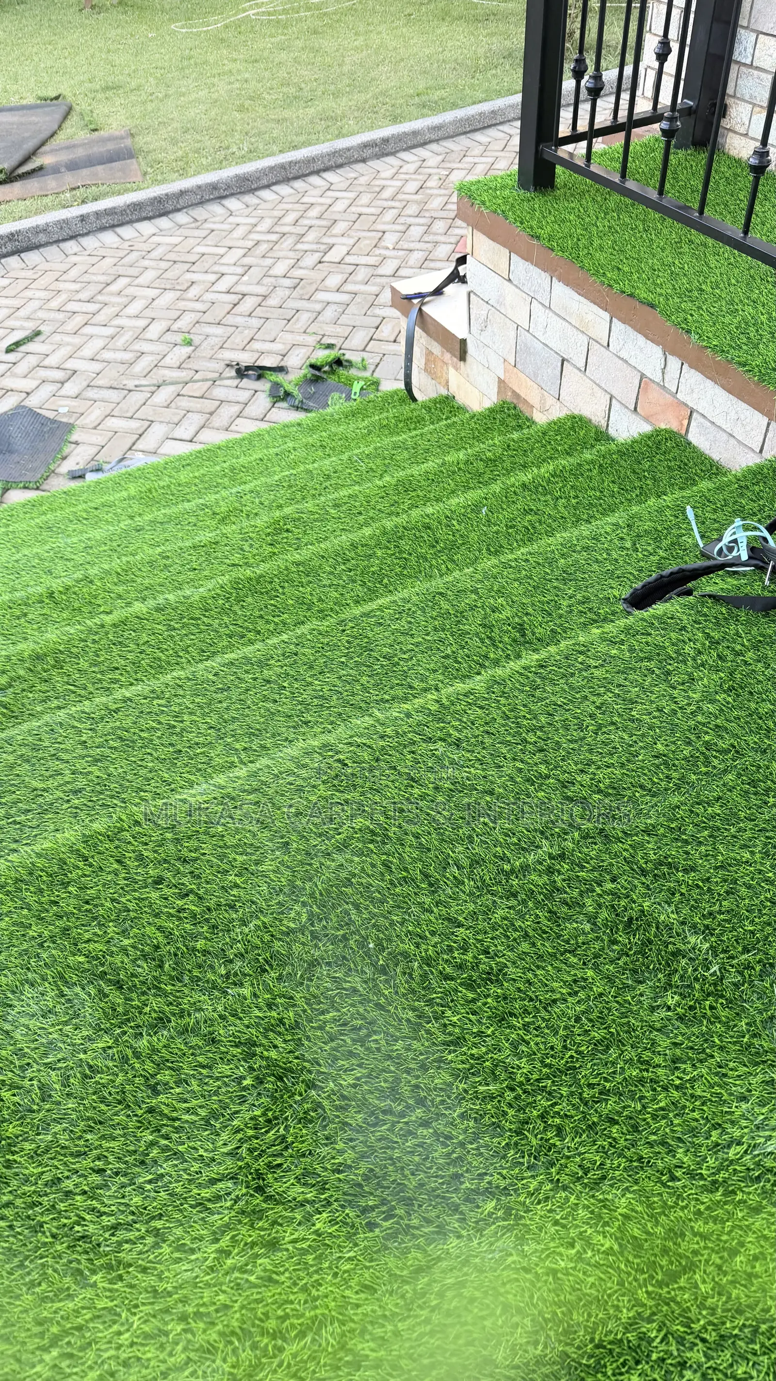 Artificial Grass Carpet for Patio & Outdoor Sitting Area