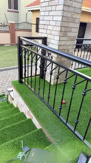 High Quality Artificial Turf – Green Grass Carpet for Homes
