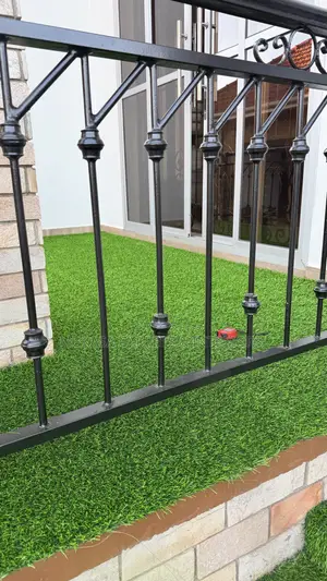 Green Artificial Grass Carpet – Modern Compound & Garden Décor