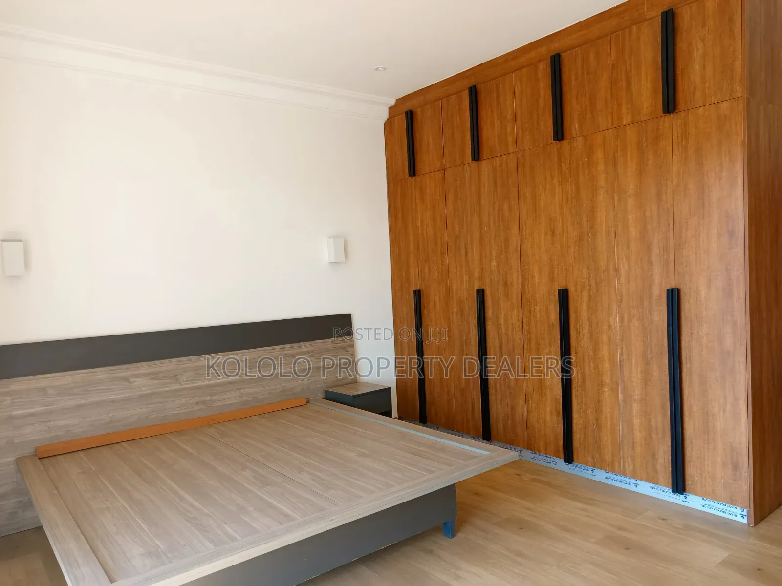 3bdrm Apartment in Kololo, Central Division for sale
