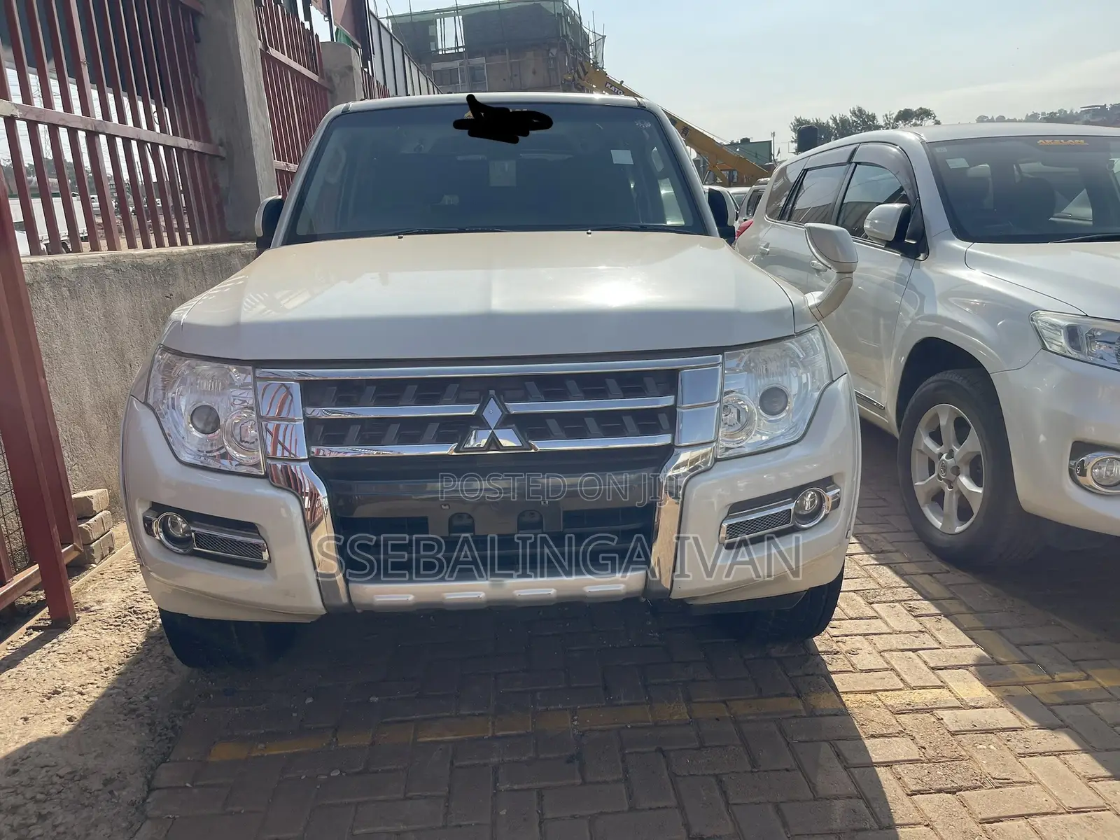 Mitsubishi Pajero 2014 White