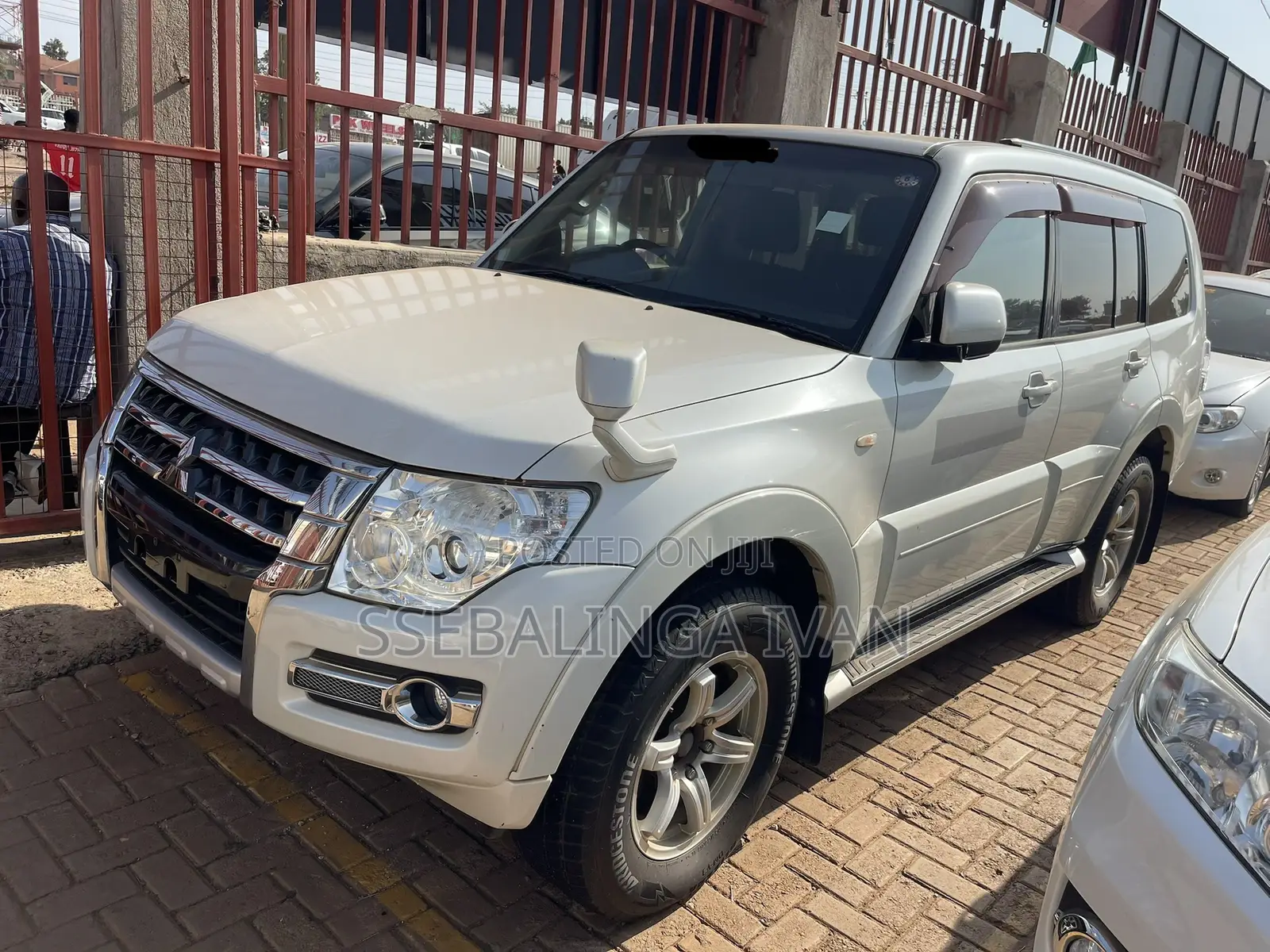Mitsubishi Pajero 2014 White