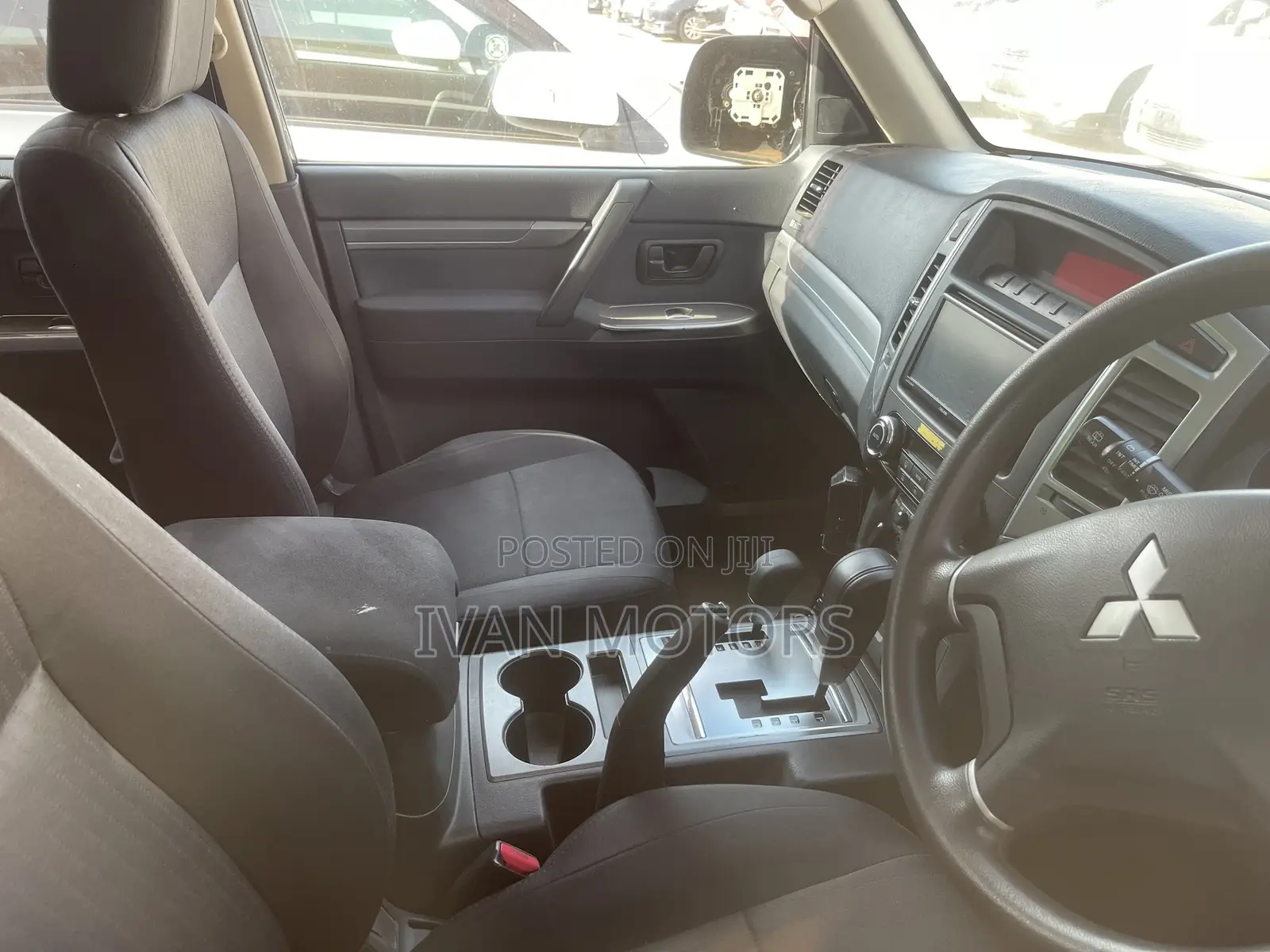 Mitsubishi Pajero 2014 White