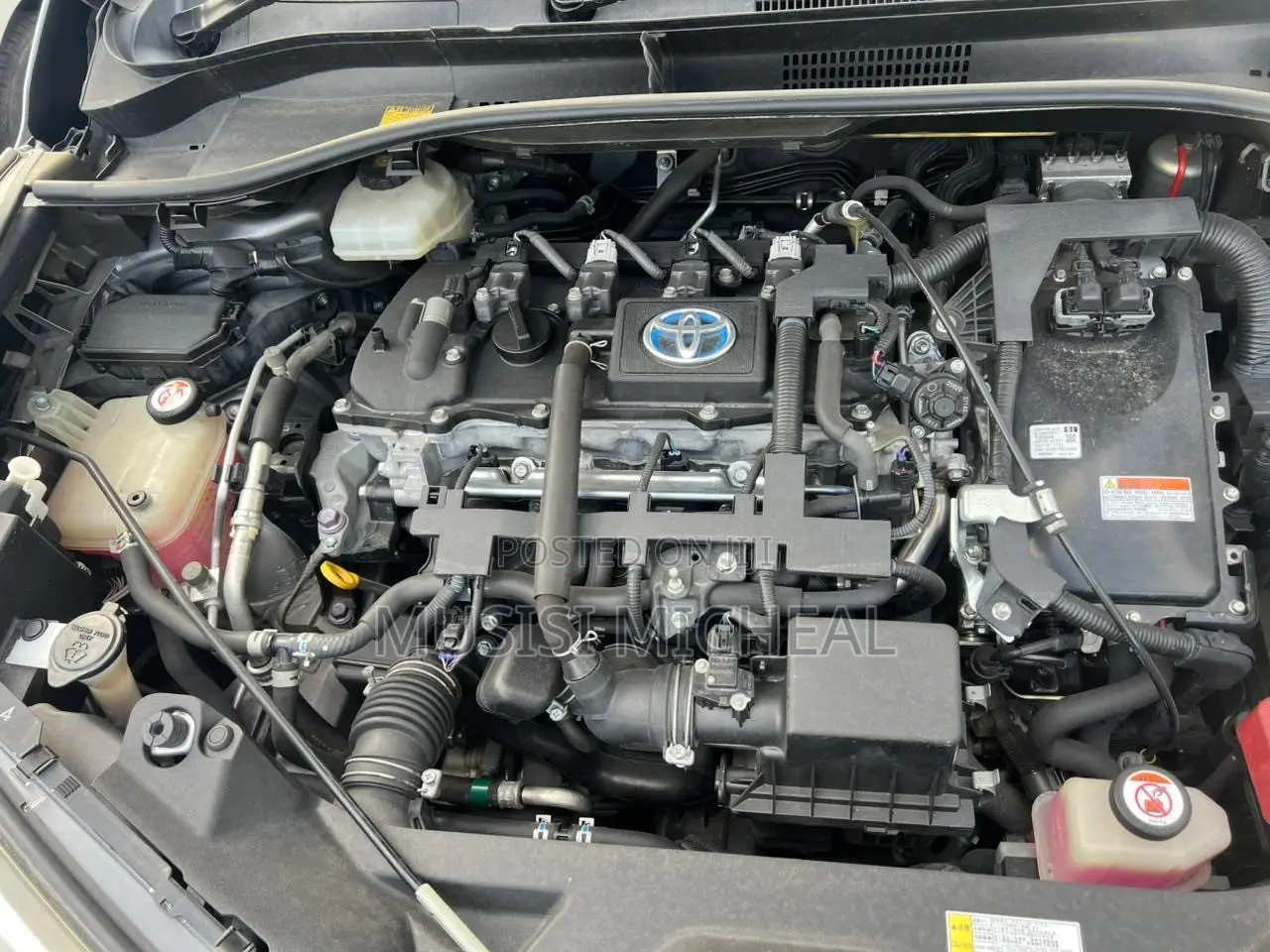 Toyota RAV4 LE FWD (2.5L 4cyl 6A) 2017