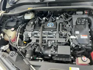 Toyota RAV4 LE FWD (2.5L 4cyl 6A) 2017