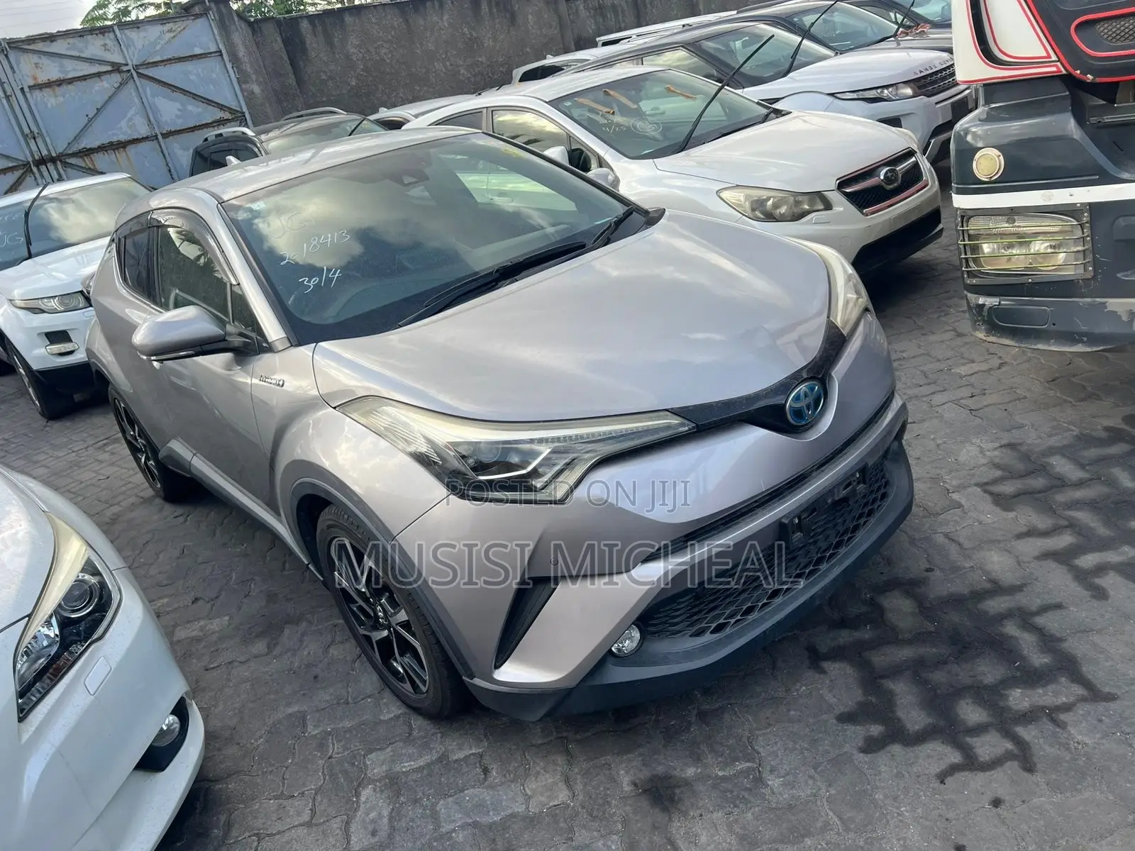 Toyota RAV4 LE FWD (2.5L 4cyl 6A) 2017