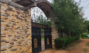 4bdrm House in Division A for sale