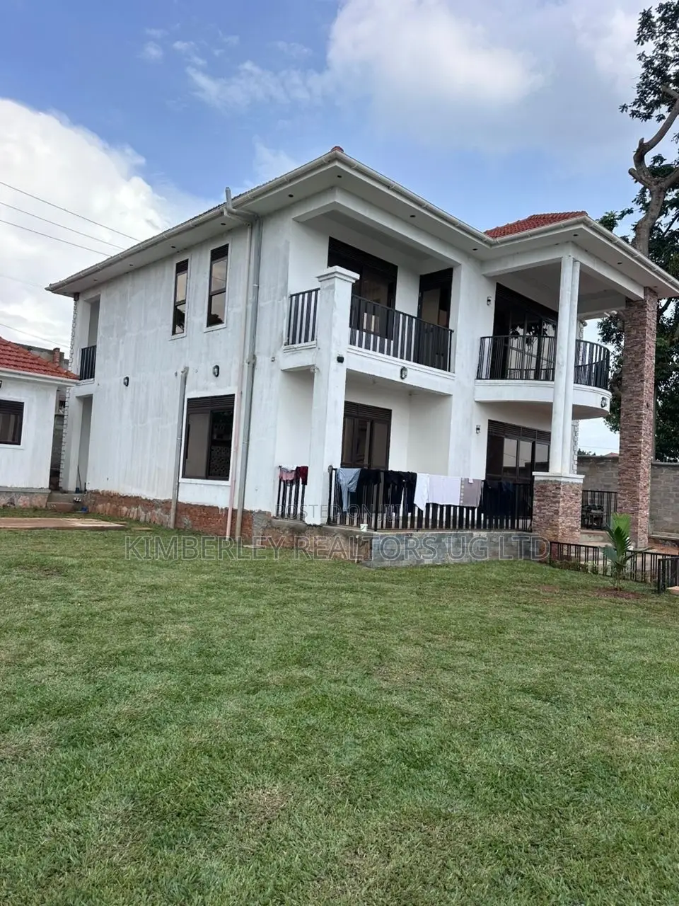5bdrm House in Division A for sale